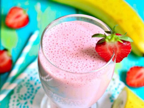Smoothie fraise banane riche en protéines