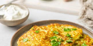 Crêpes de courgettes végétariennes et soufflées