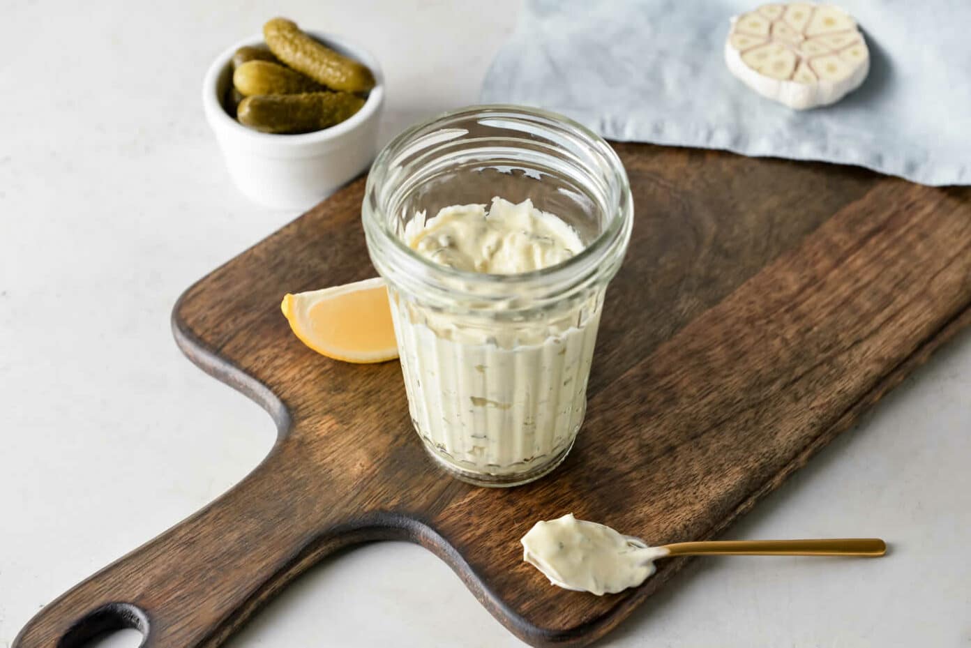 Sauce tartare originale la recette maison parfaite, facile et rapide.