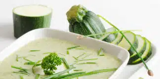 Soupe froide de courgettes