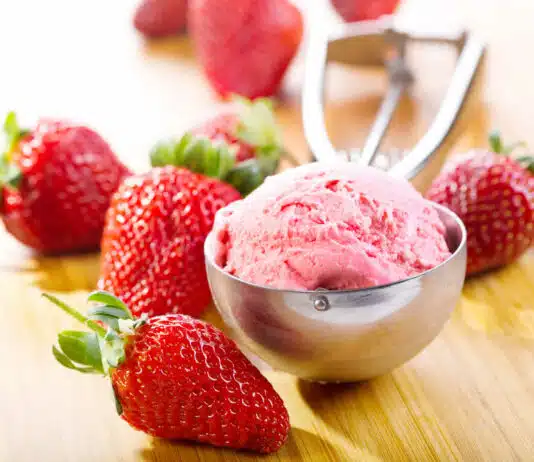 Crème glacée aux fraises