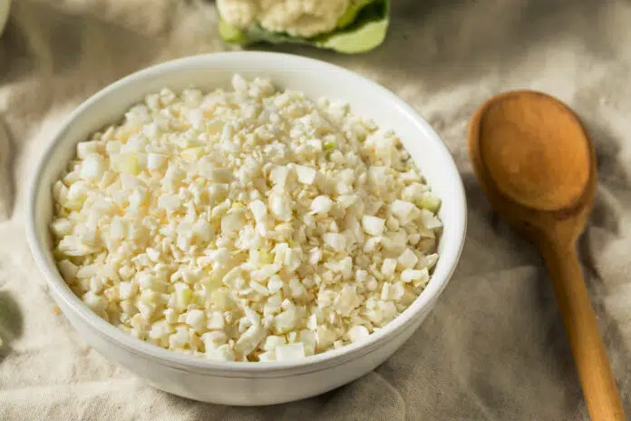 Comment réaliser le riz de chou-fleur à la maison