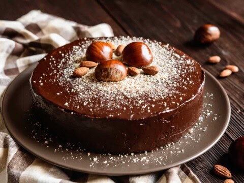 Gâteau de châtaigne au glaçage chocolat