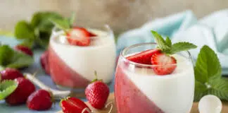 Panna cotta à la fraises et vanille