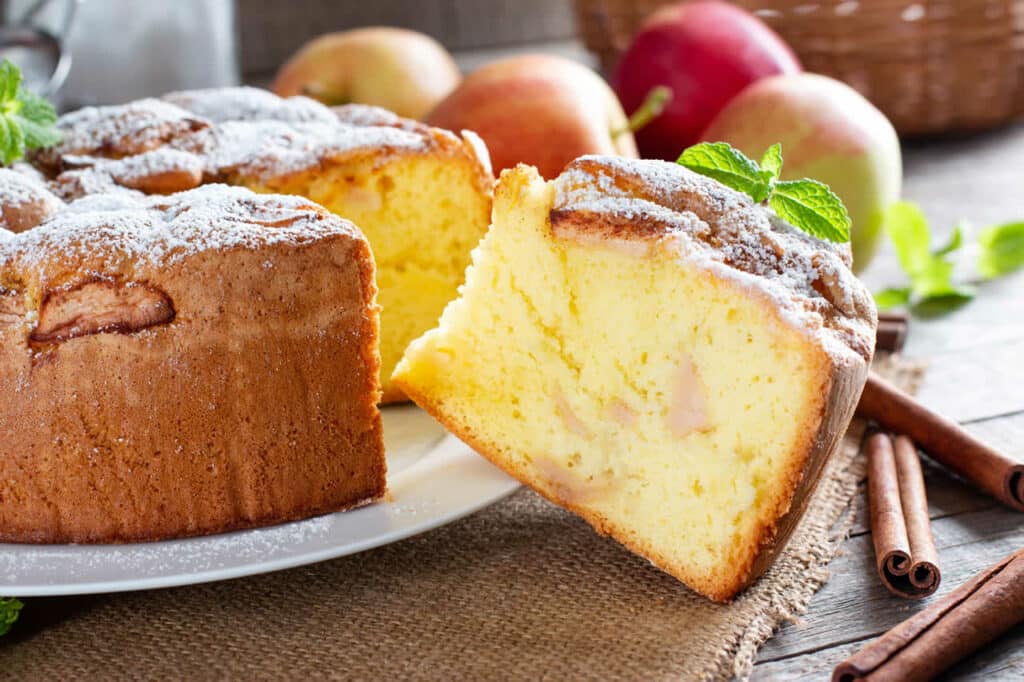 Gâteau éponge aux pommes