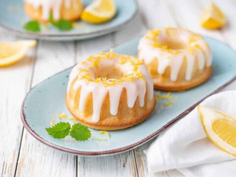 Mini moelleux au citron avec glaçage