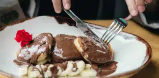 Pancakes au chocolat et à la banane