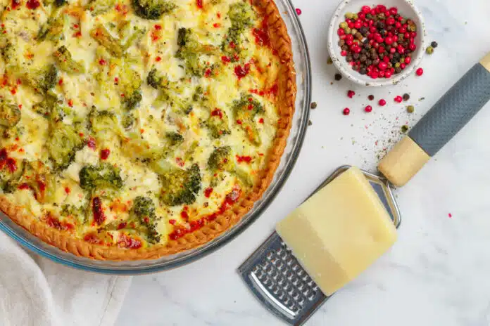 Quiche au poulet et au brocoli