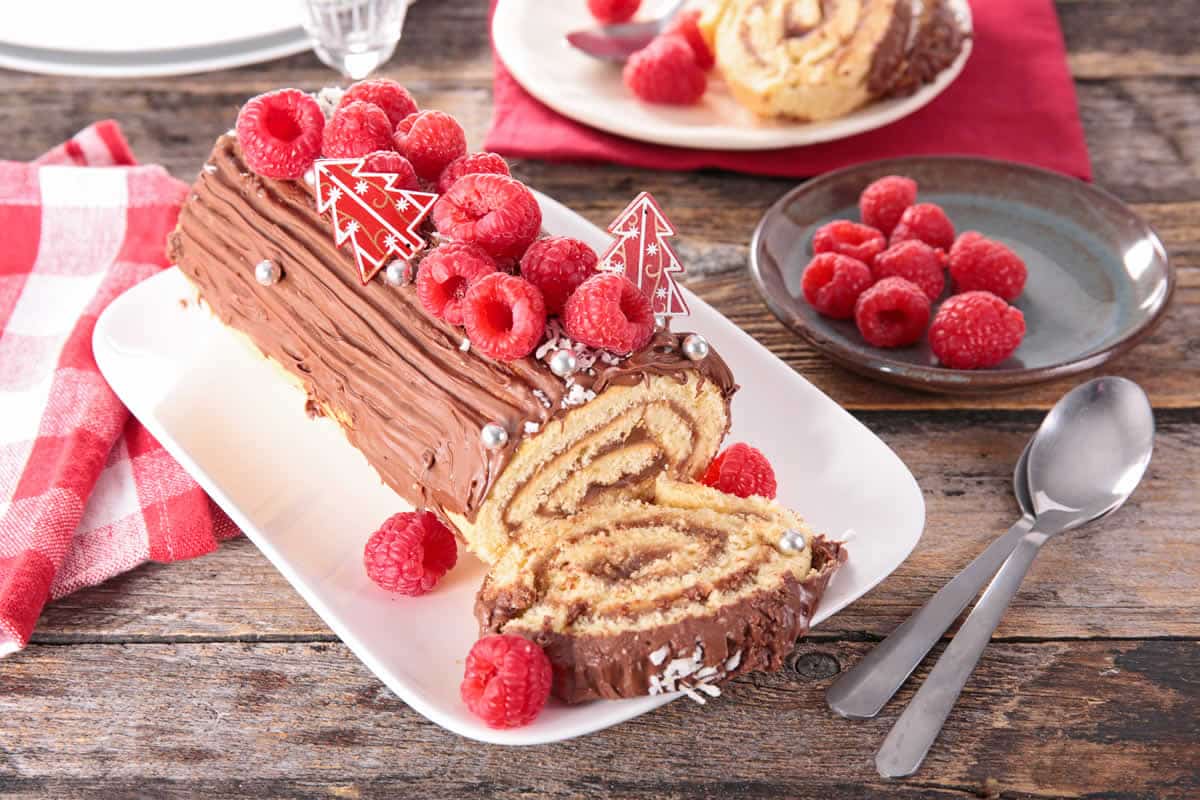 Deco En Chocolat Pour Buche De Noel 2025 - Noel Shirline