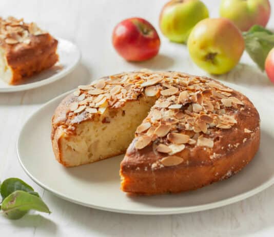 Gâteau aux pommes et amandes