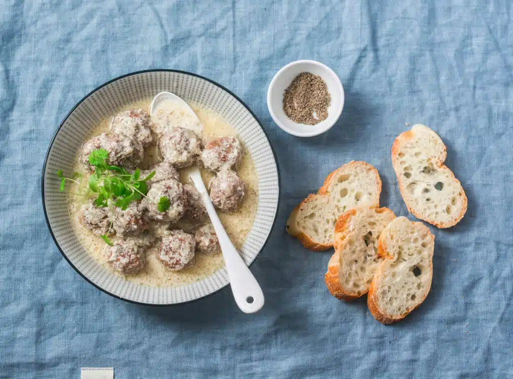 Boulettes de viande à la sauce yaourt
