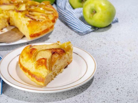 Le gâteau aux pommes facile