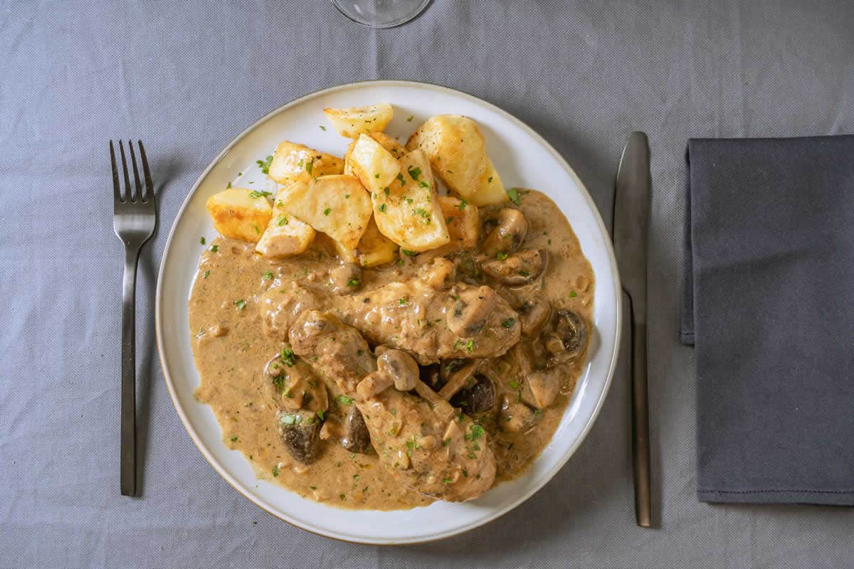 Poulet à La Crème Au Cookeo Poulet aux Champignons et Crème au Cookeo : un plat en moins de 20 minutes !