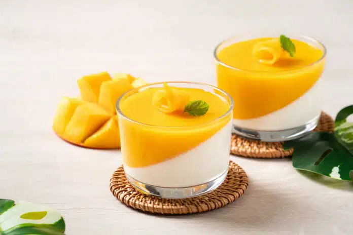 Panna cotta crémeuse à la mangue