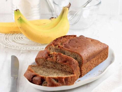 Avec seulement 2 bananes faites ce gâteau