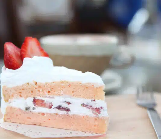 Gâteau aux fraises et chantilly mascarpone