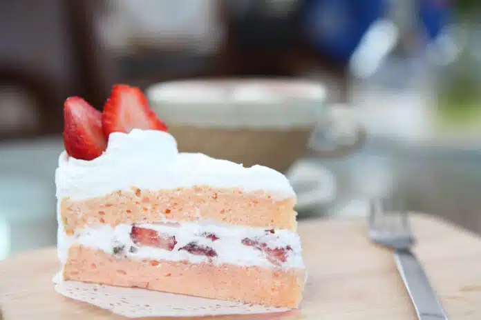 Gâteau aux fraises et chantilly mascarpone