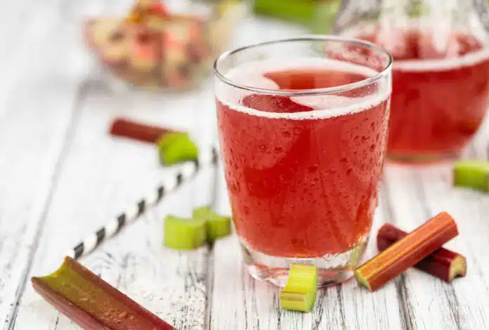 Spritzer à la rhubarbe