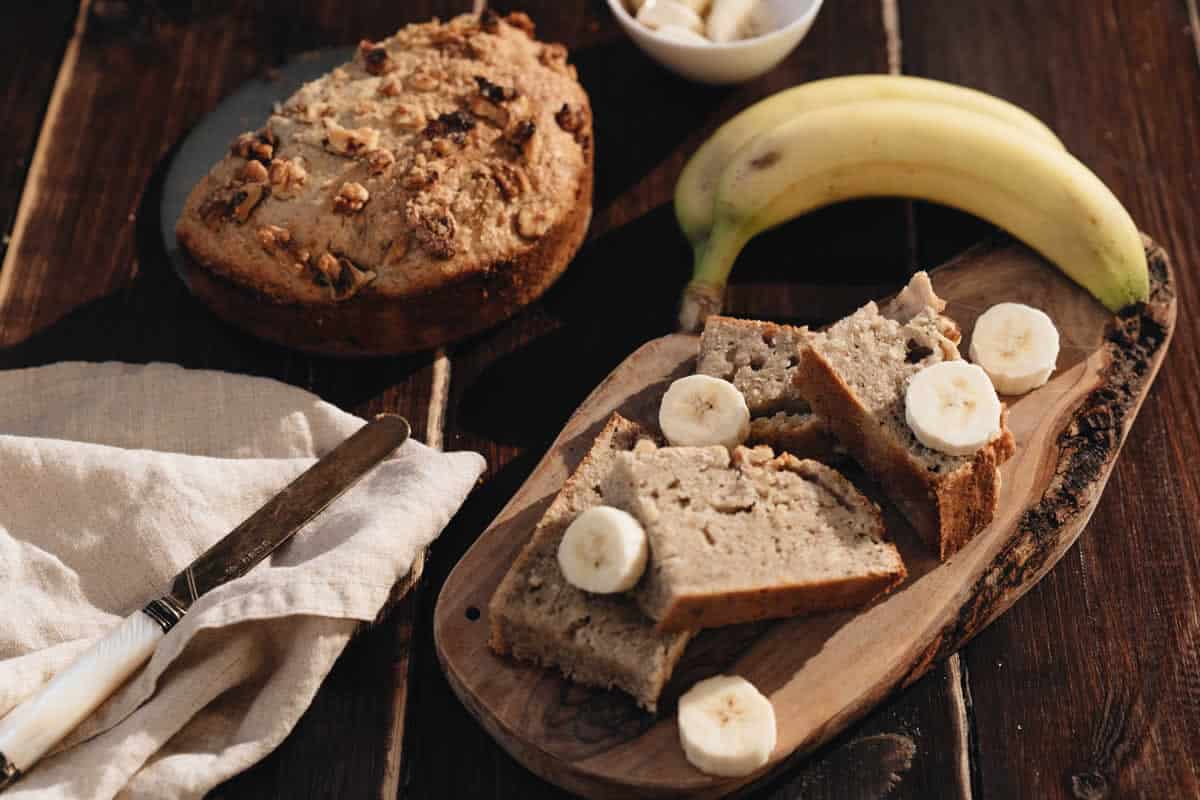 Cake à la banane et aux noix