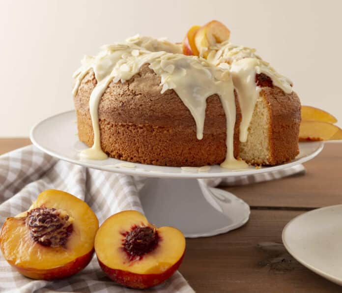 Cake aux pêches et amandes