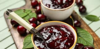 Confiture de cerises grand-mère
