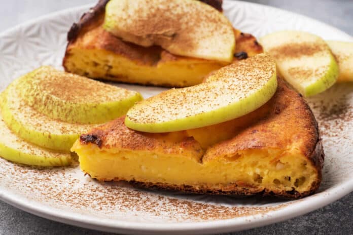 Gâteau invisible aux pommes et à la cannelle