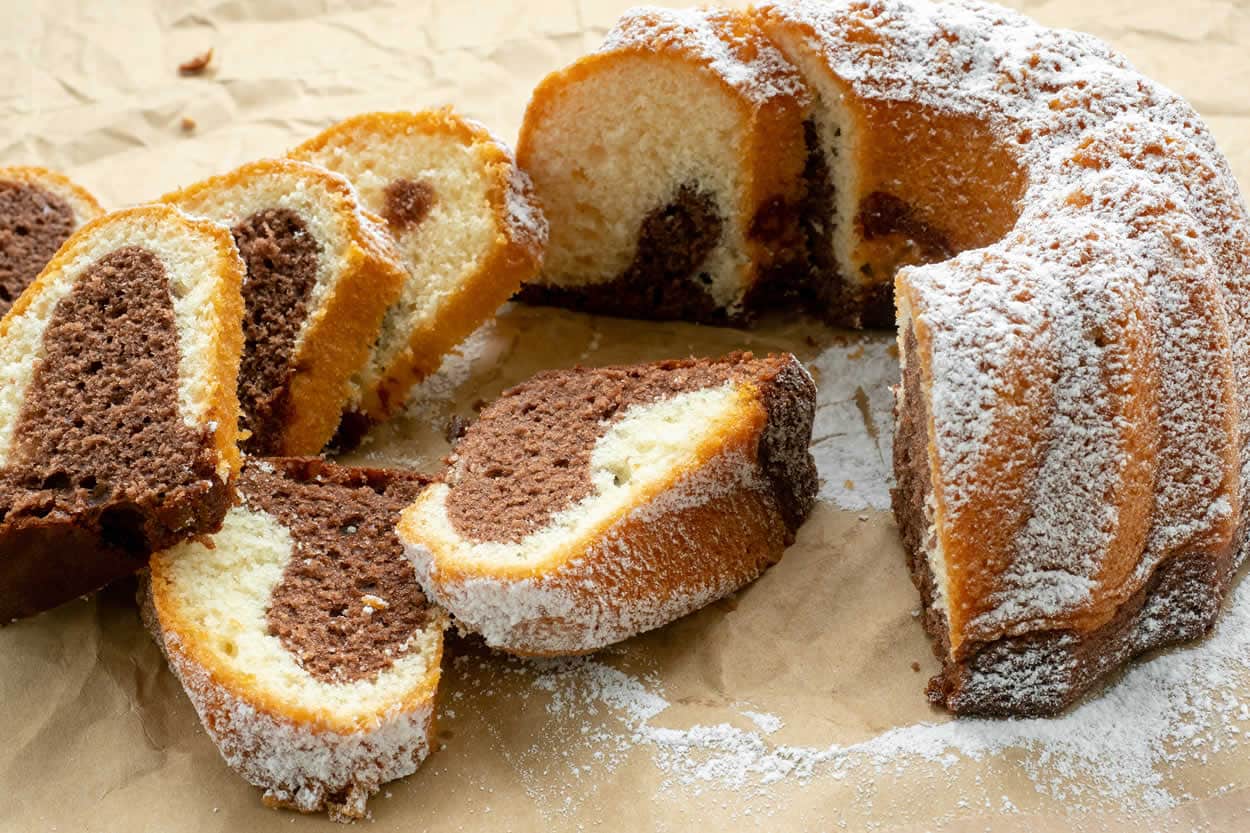 Cake au yaourt et chocolat marbré