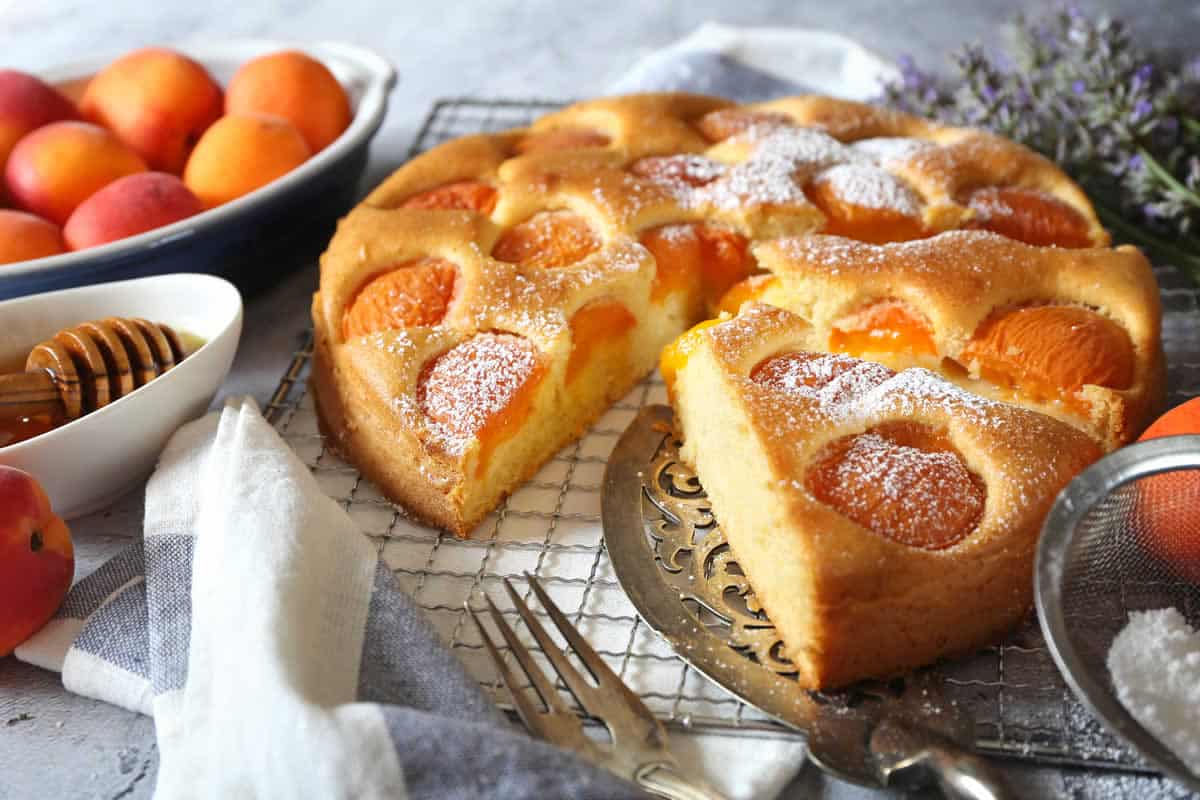 Gâteau moelleux aux abricots et yaourt