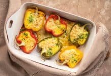Poivrons farcis aux fromages et oeufs