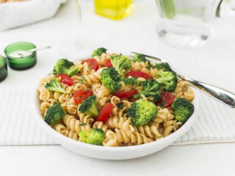Salade de pâtes et brocoli