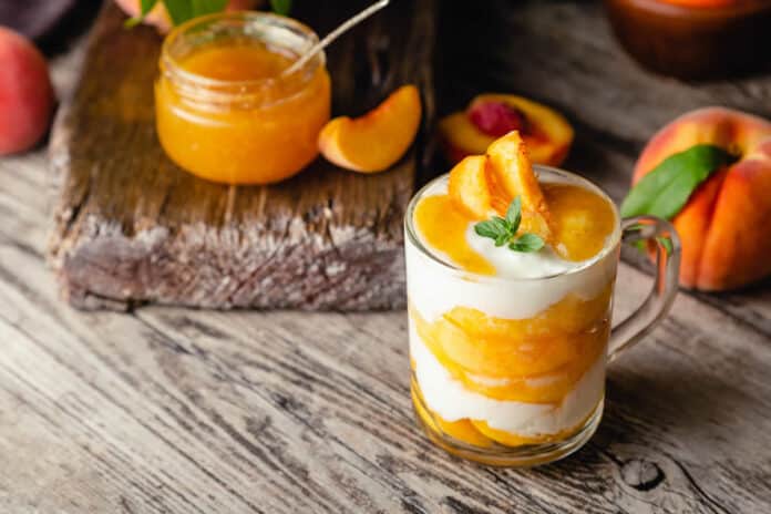 Tiramisu aux pêches