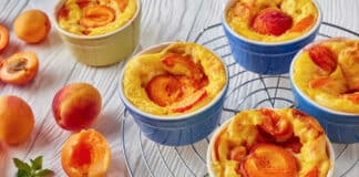 Clafoutis aux abricots individuels