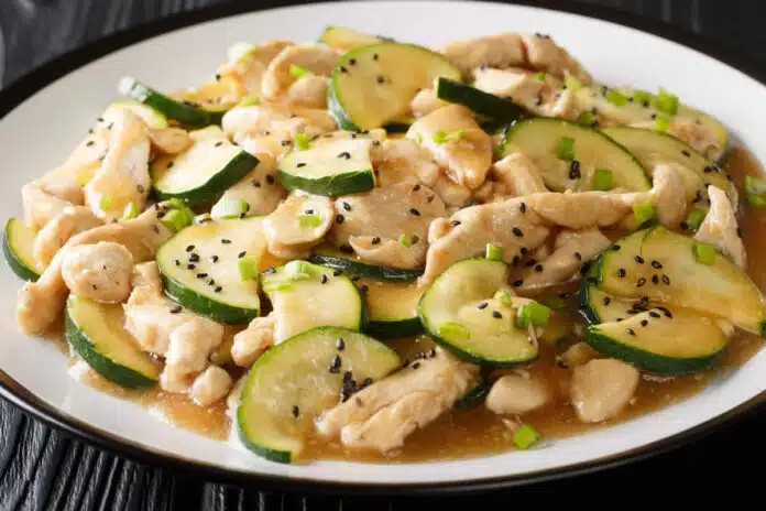 Emincé de poulet aux courgettes