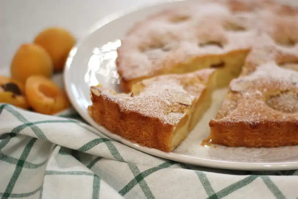 Gâteau fondant aux abricots