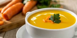 Soupe de carottes à la crème fraîche