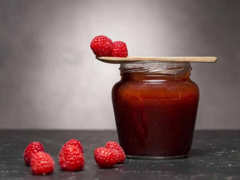 Confiture de framboise grand-mère