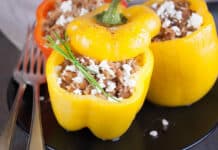 Poivrons farcis au riz et viande hachée