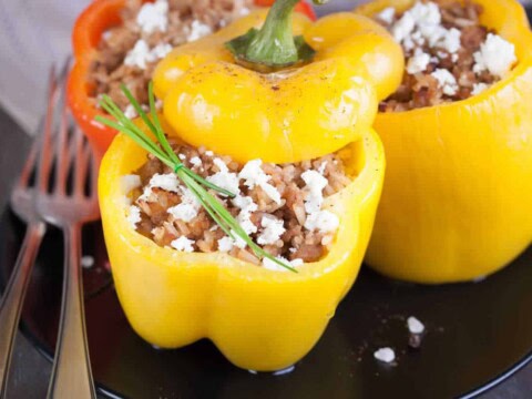 Poivrons farcis au riz et viande hachée