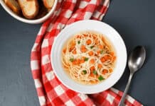 Soupe avec Spaghetti