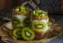 Verrines de kiwis, mascarpone et crumble