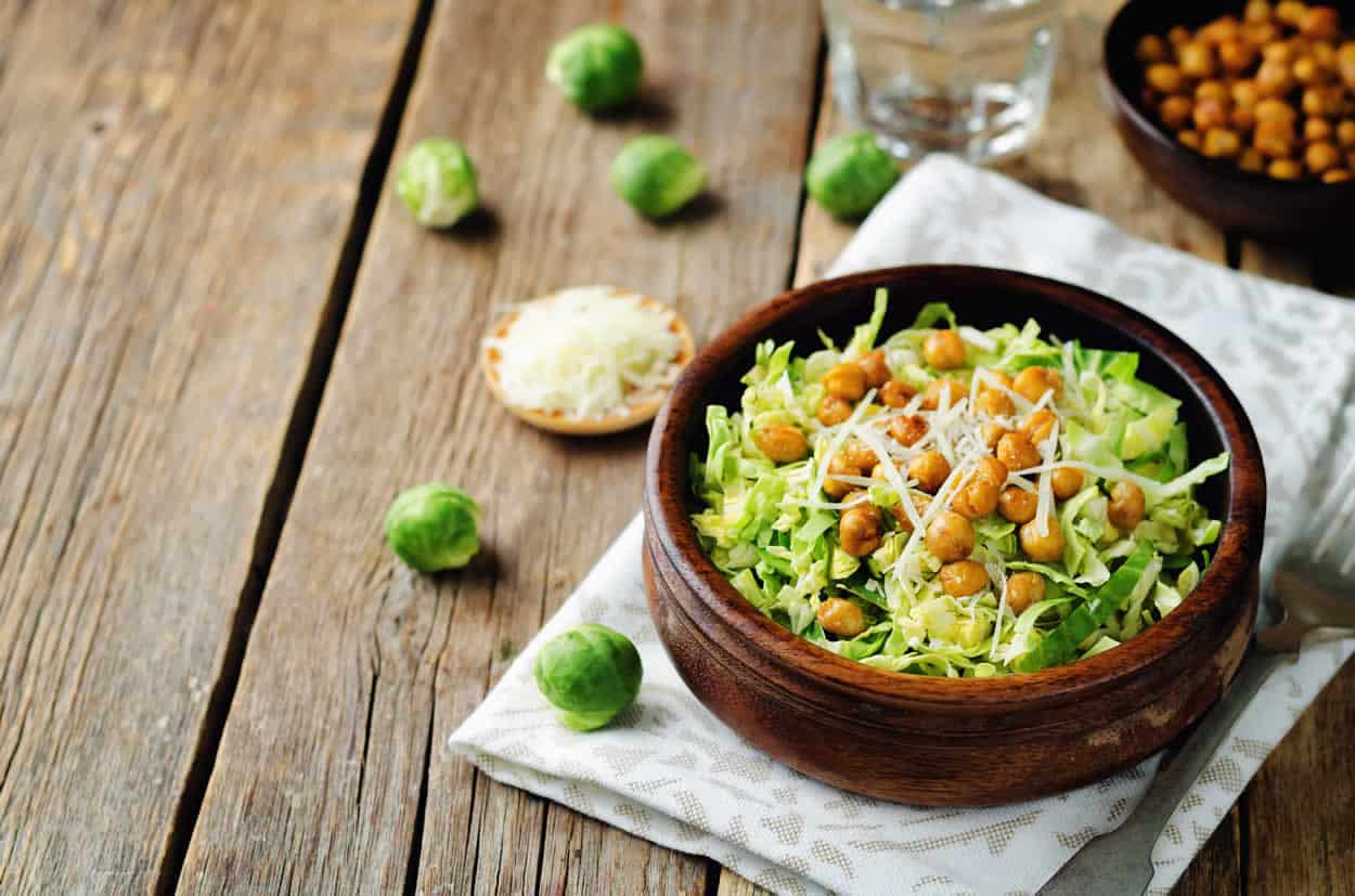 Salade de choux de Bruxelles râpés