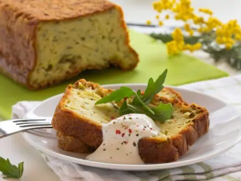 Cake courgette lardon