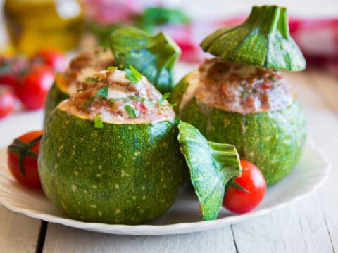 Courgette ronde farcie au four