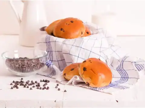 petites brioches aux pépites de chocolat