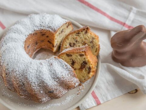 Gâteau au Yaourt et Aux Raisins Secs