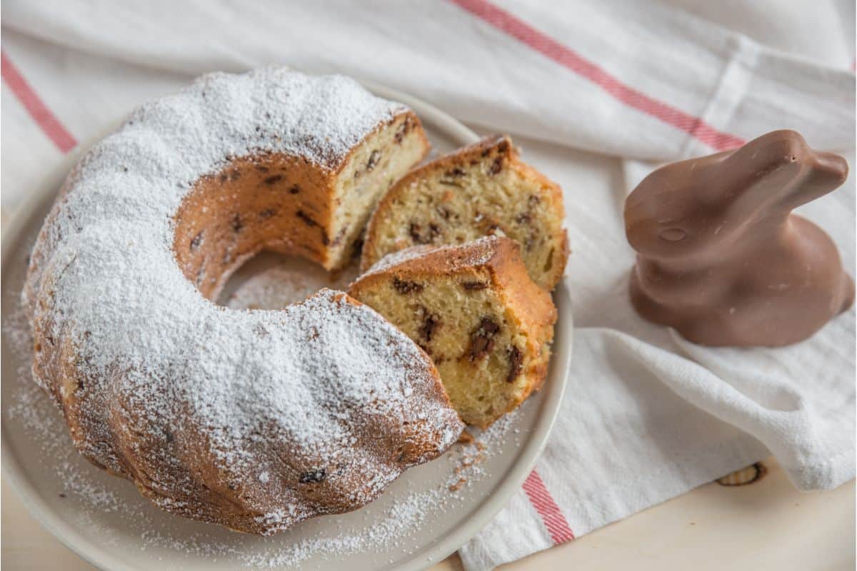Gâteau au Yaourt et Aux Raisins Secs