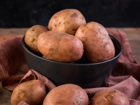 Conserver les pommes de terre de manière efficace sans qu'elles ne germent
