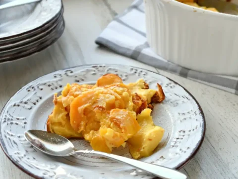 Clafoutis aux pommes caramélisées