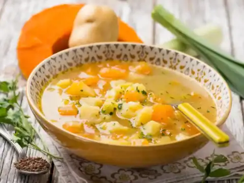 Potage de potiron pommes de terre et poireaux