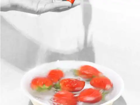 Quelle est la meilleure façon de laver les fraises avec du vinaigre blanc